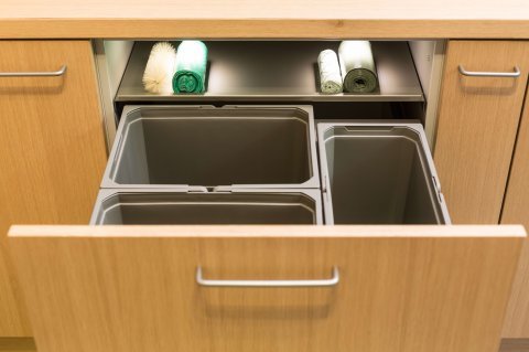 Vauth-Sagel in cupboard kitchen bins
