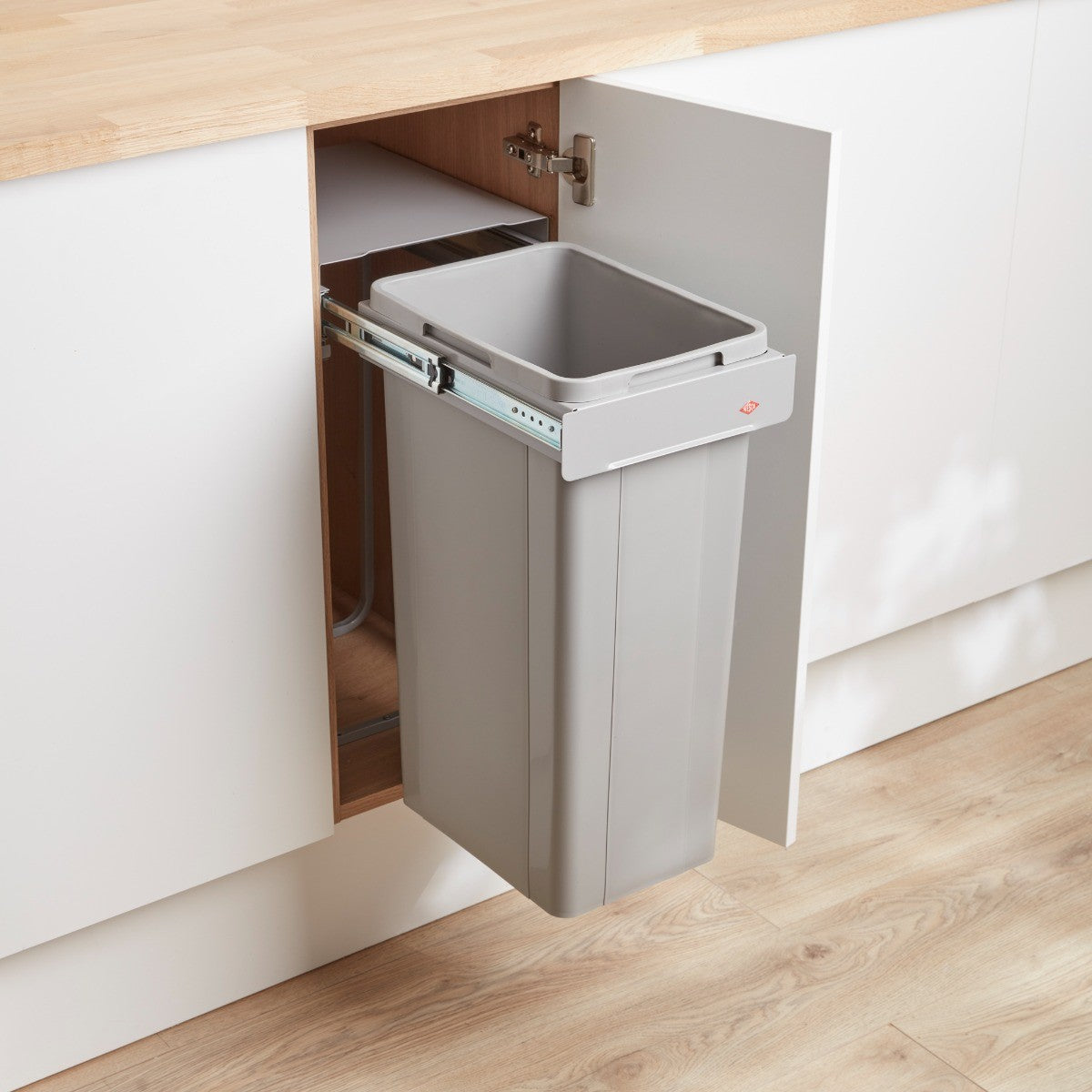 Wesco Bio Single Compartment 32L Pull-out Bin: 300mm Door